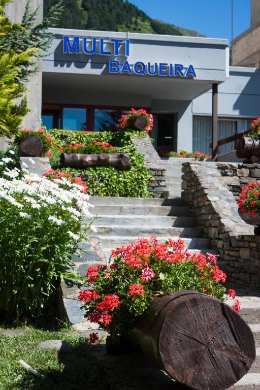 Apartamentos Multibaqueira Baqueira Beret Buitenkant foto